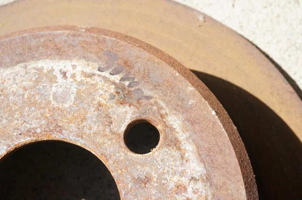 Conjunto combinado de rotores de freio traseiro BMW E30 par esquerda + direita 87-91 325e 325i - Imagem 3 de 3