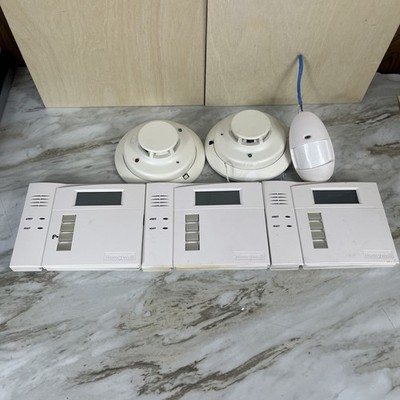 Honeywell 6150 Fixed English 3 Keypads with Function Buttons & 3 Sensors