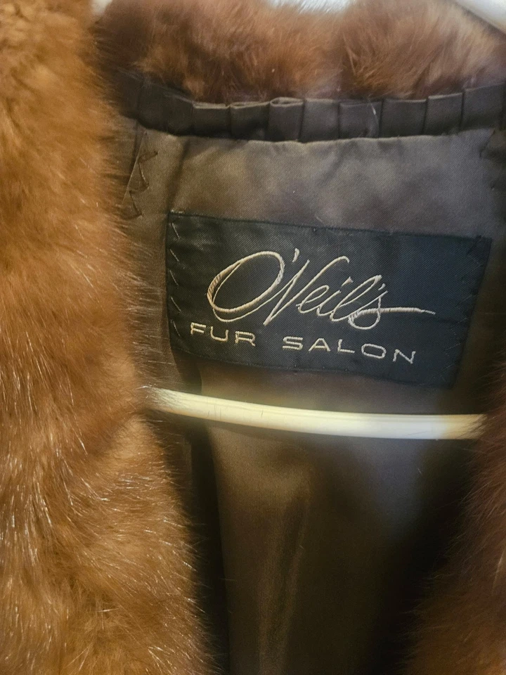 Chaqueta Visón por O'Neils Salón de Piel NATURAL CAOBA MARRÓN MUJER Cubierta Protectora Foto 3 de 4