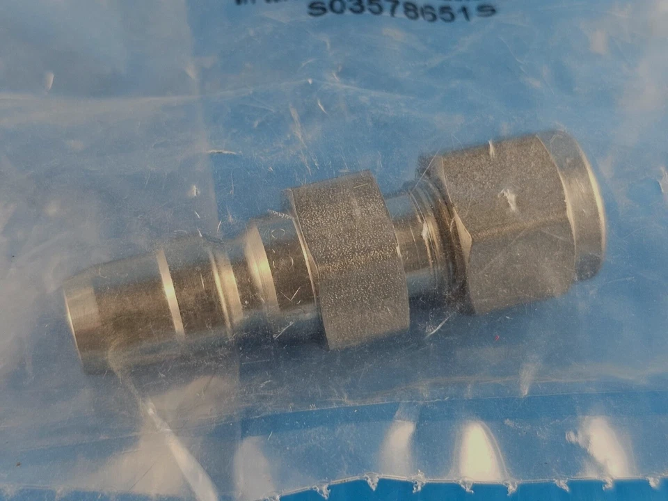 SEALED Swagelok SS-QF4-S-400 SS Quick-Connect Stem 1/4 IN SSQF4S400 Lot of 4 - Image 3 of 4