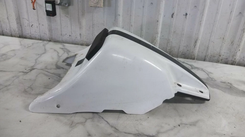 09 Honda ST1300 ST 1300 PA Polícia Traseira Traseira Superior Fender Carenagem Capa Capuz - Imagem 4 de 4