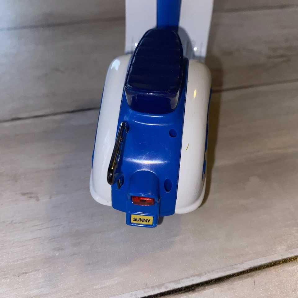 VESPA SS 4363 MOTORCYCLE BIKE DIECAST TOY SUNNY MODEL 1: 18 Collectible - Image 4 of 4