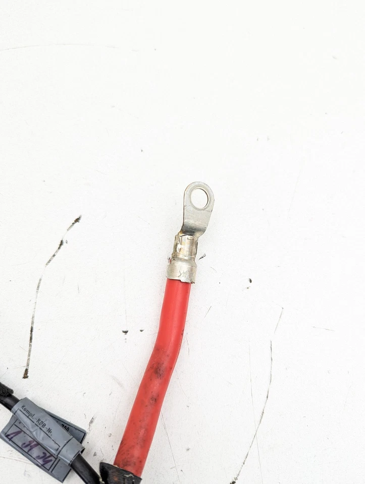 2002-2005 BMW 330xi 330i 325i 325xi E46 Battery Positive Battery Wire Terminal - Image 4 of 4