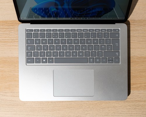 Microsoft Surface Laptop Studio 2 - Intel Core i7-13700H, 16GB RAM, 512GB SSD - Picture 9 of 22