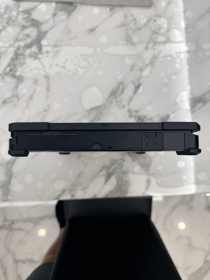 Dell Latitude 5430 Rugged · i5-1135G7 · 16GB · 512GB, foto 3 di 5