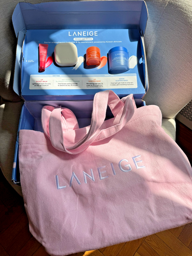 Laneige Gift Set + Lip Glowy Balm + Finishing Powder + Lip Mask + Sleeping Mask