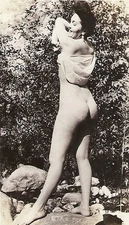 Original Nude 40s-60s Vintage Pinup RP- Dark Haired Beauty- Outdoors- Shows Butt