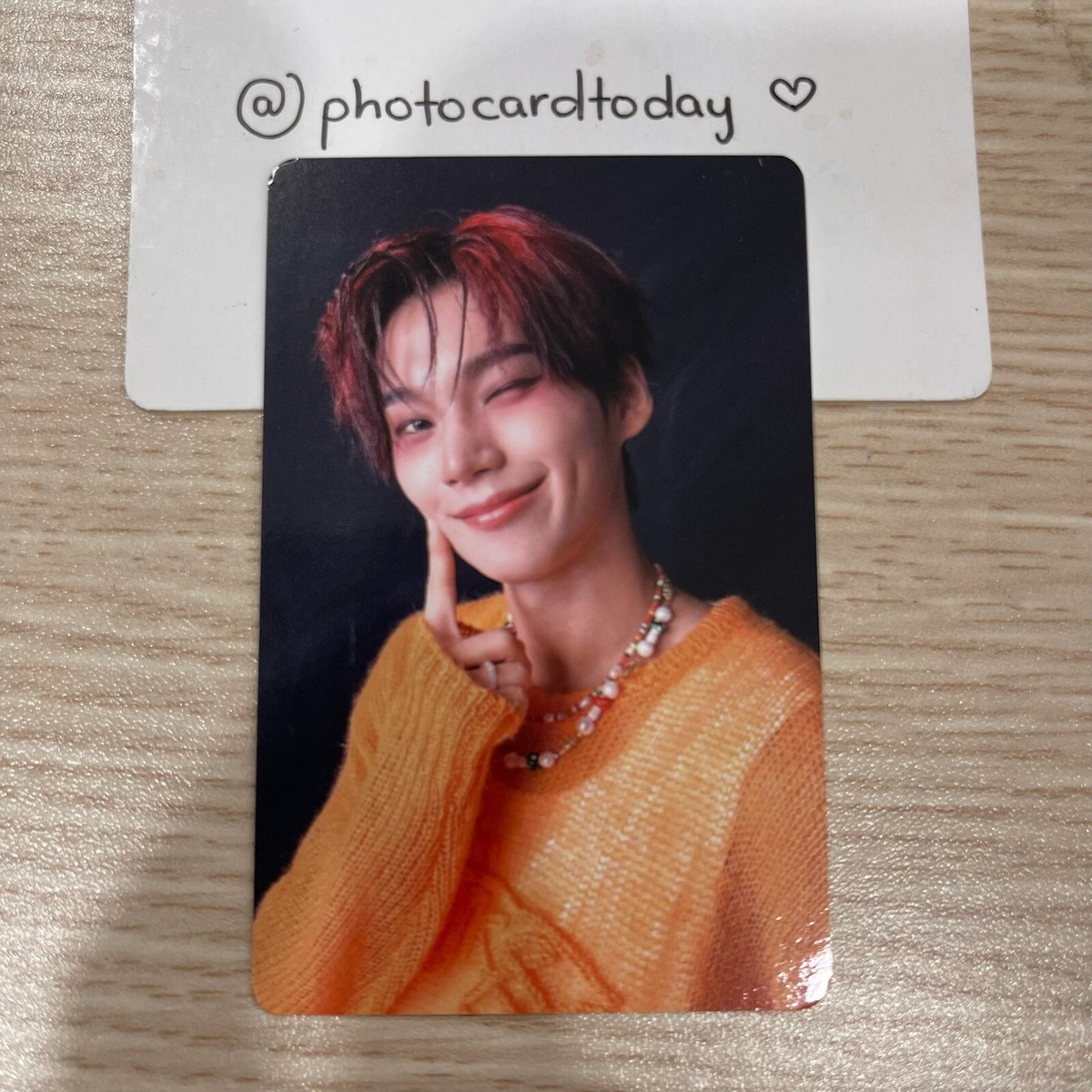 EVNNE 1st mini album TARGET ME Gongbang BROADCAST photocard