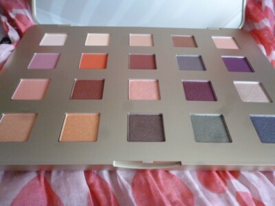 No7 Limited Edition 20 Schatten Lidschatten Palette. Geschenkset. Goldetui - NEU IM BOX.