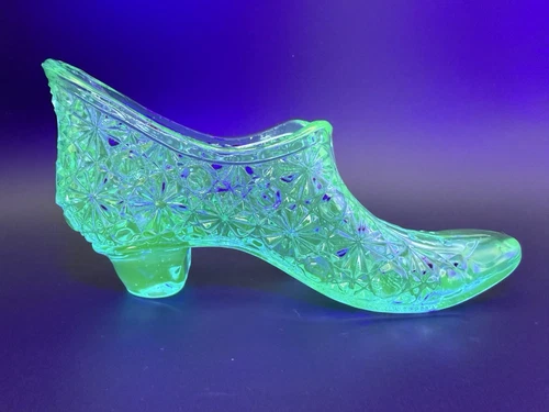 Vintage Fenton Boyd Aqua Blue Uranium Daisy & Button Glass Shoe