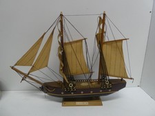 VINTAGE MODEL SAIL BOAT WOODEN SAILING SHIP SCHOONER - BERGANTIN