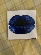 Marquis Leo, Set Of 2 Female Lips Coasters - Excellent