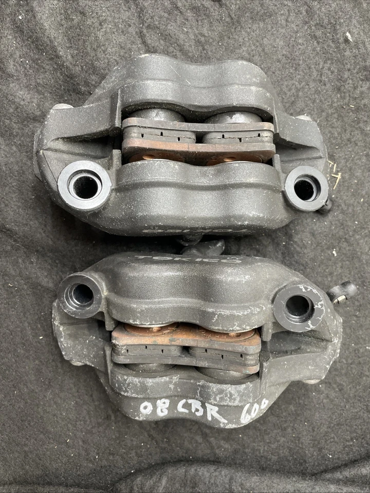 Pastillas de freno delanteras Honda CBR600RRR 2008 TOKICO OEM Foto 3 de 4