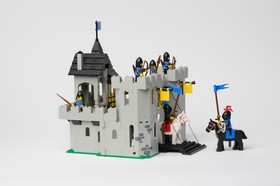 LEGO Castle: Black Falcon's Fortress (6074)