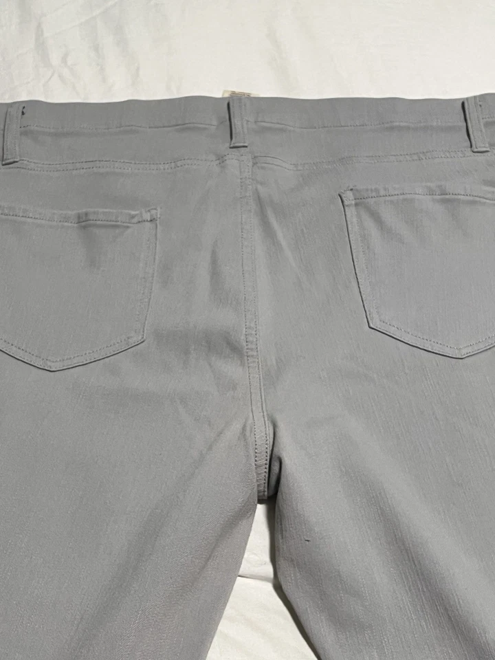 Faded Glory Women's Light Gray Pull-On Straight Leg Pants Plus Size 2X 18W-20W - Image 2 of 4