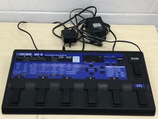 Boss ME 8 Gitarre mehrere Effektpedale getestet Vintage Effektgerät (GH128E)