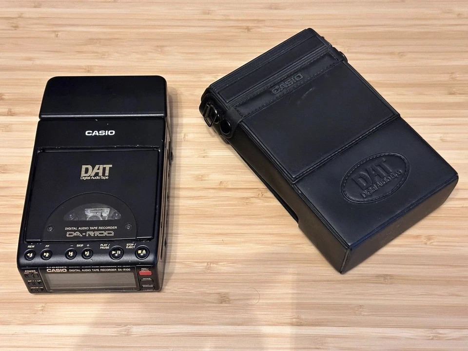 Casio DA-R100 DAT Tragbarer Recorder Player *Sammlerstück*