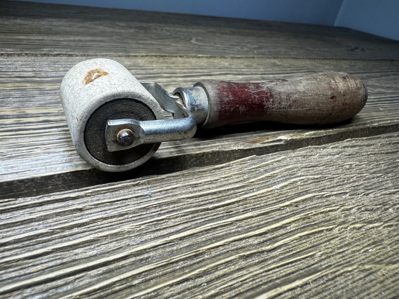 Vintage Wallpaper Seam Roller Linoleum Roller Wooden Handle Tool