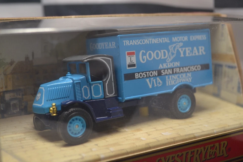 MATCHBOX /MOY  - 1930 MACK AC - GOOD YEAR -  SCALE MODEL  Y-33 - Image 4 of 4