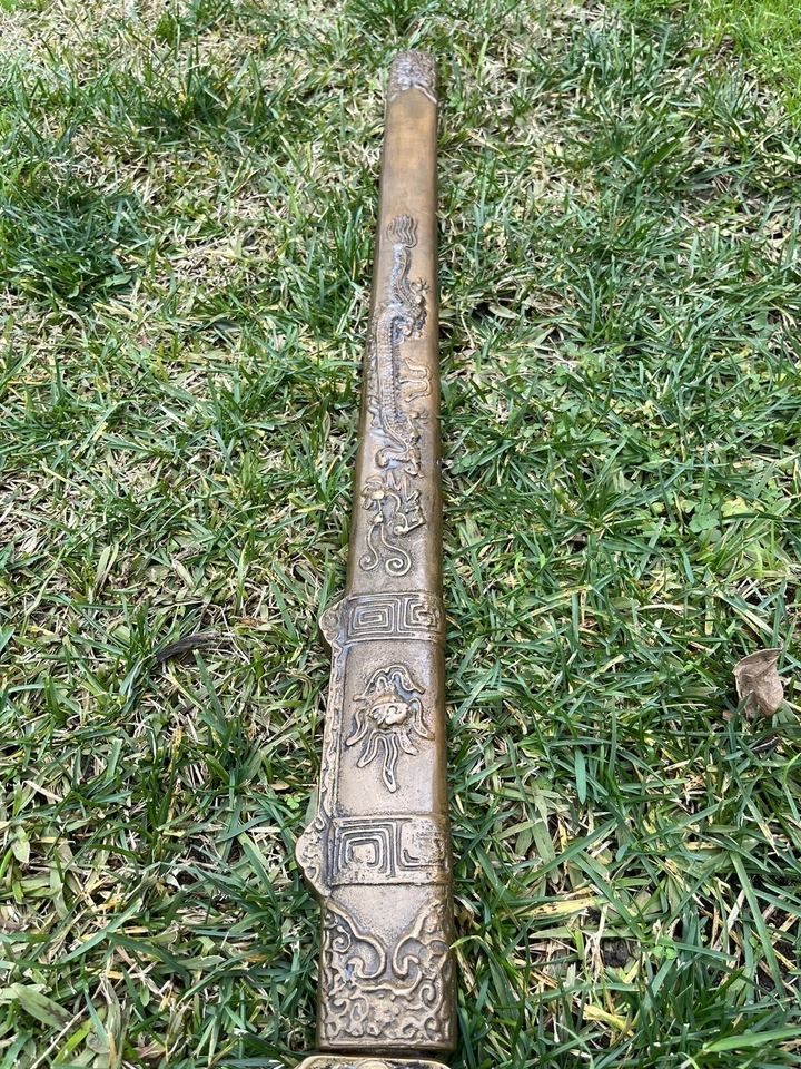 Espada ceremonial asiática vintage de latón puro con vaina Foto 2 de 4