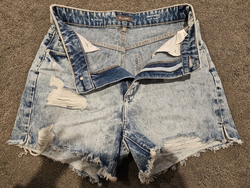 DL1961 denim shorts EMILIE Short High Rise Vintage 4"