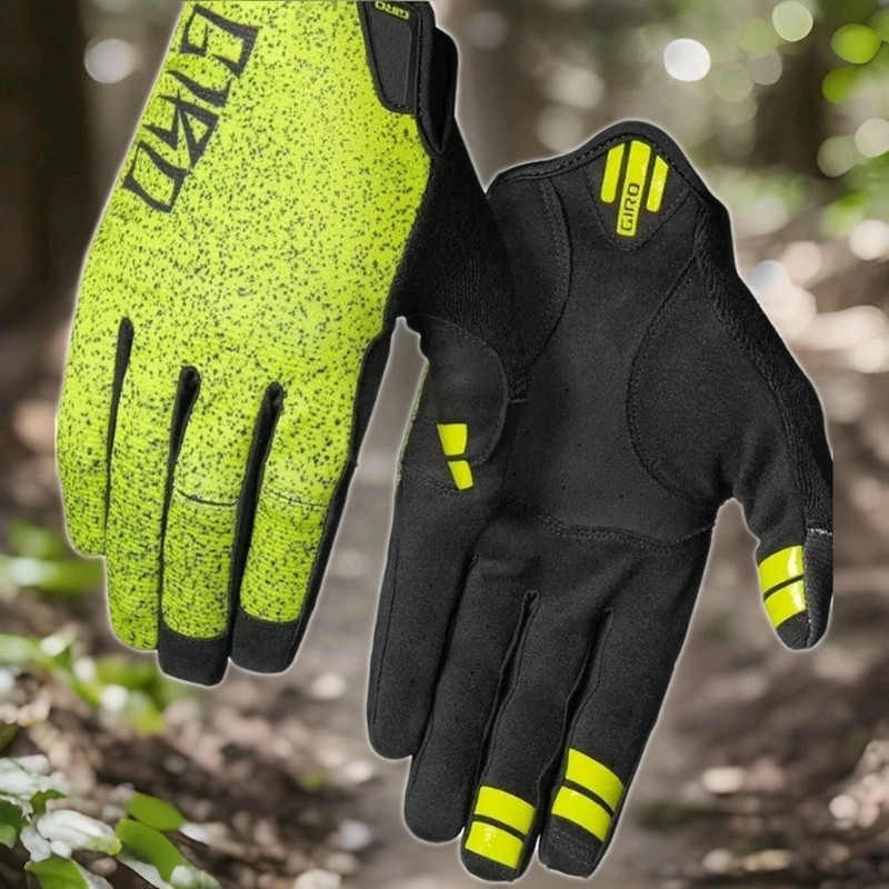 Giro DND Riding / Cycling Gloves for Mountain Bike, MTB. Size small.