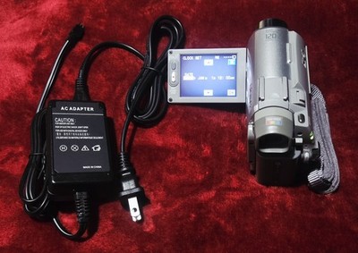 Sony DCR-HC30 MiniDV Digital Handycam Camcorder 10x Optical Zoom w