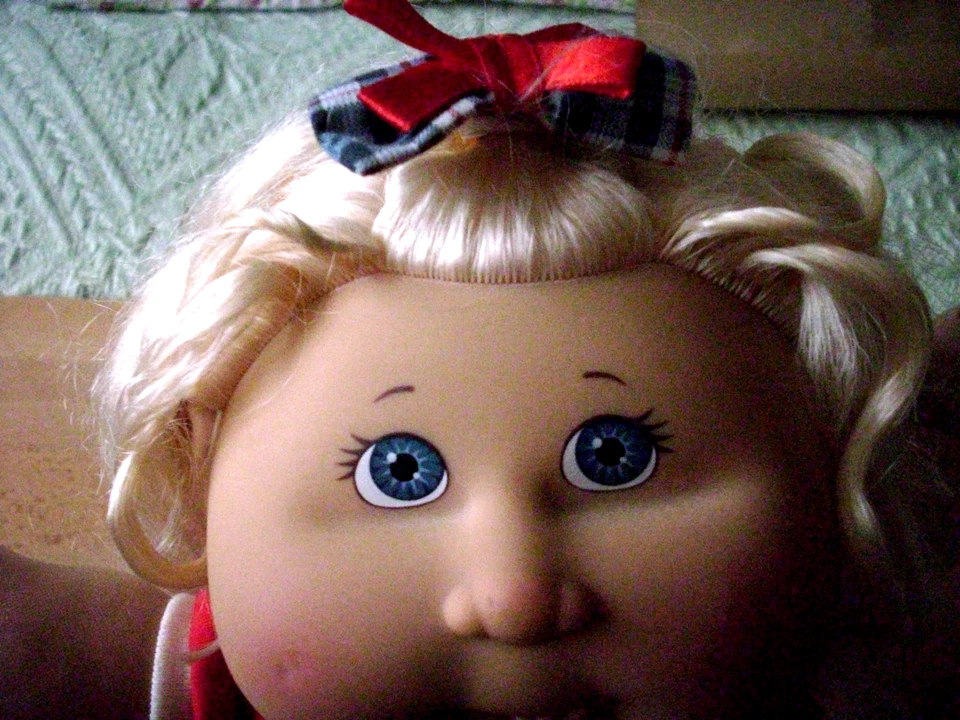 Cabbage Patch Kids Stoff Puppe - Mädchen mit langen blonden Haaren - gebraucht - Bild 3 von 4