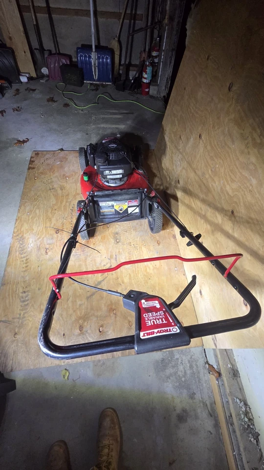 Troy-Bilt TB240 21" Self-Propelled Gas Lawn Mower – Honda GCV160 Engine - Image 3 of 4