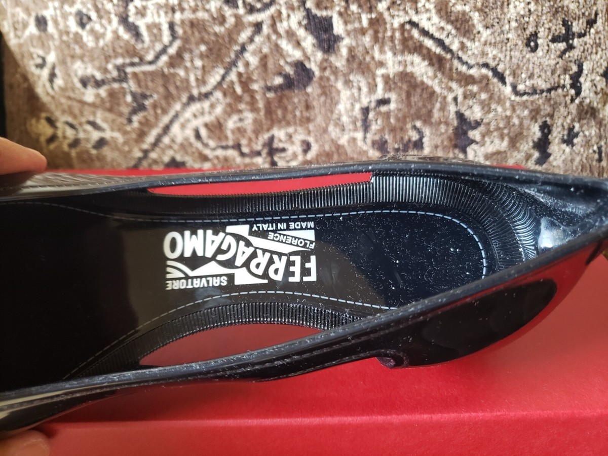 Salvatore Ferragamo VARA JELLY Black ELASTIC Patent Heels 3.0 Cm