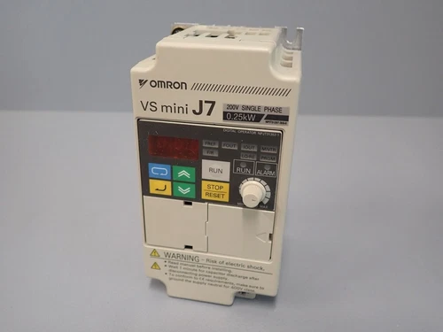 CIMRJ7AZB0P2 - OMRON - CIMR-J7AZB0P2 / Variator Varispeed 0.25kW Used