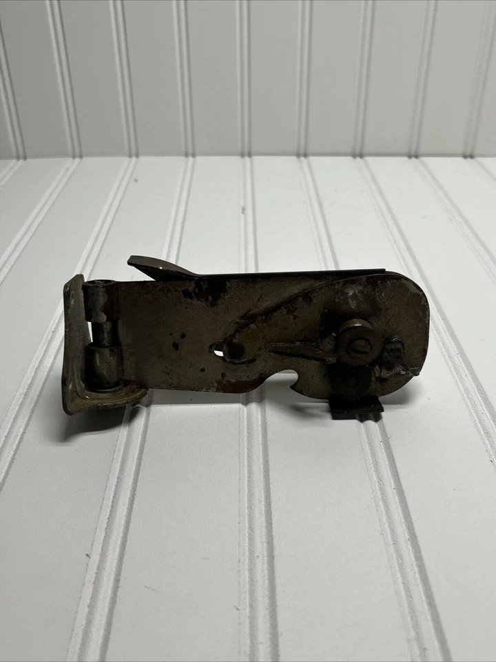 Abridor de latas de metal estilo montaje en pared vintage swing-a-way con abrebotellas Foto 4 de 4