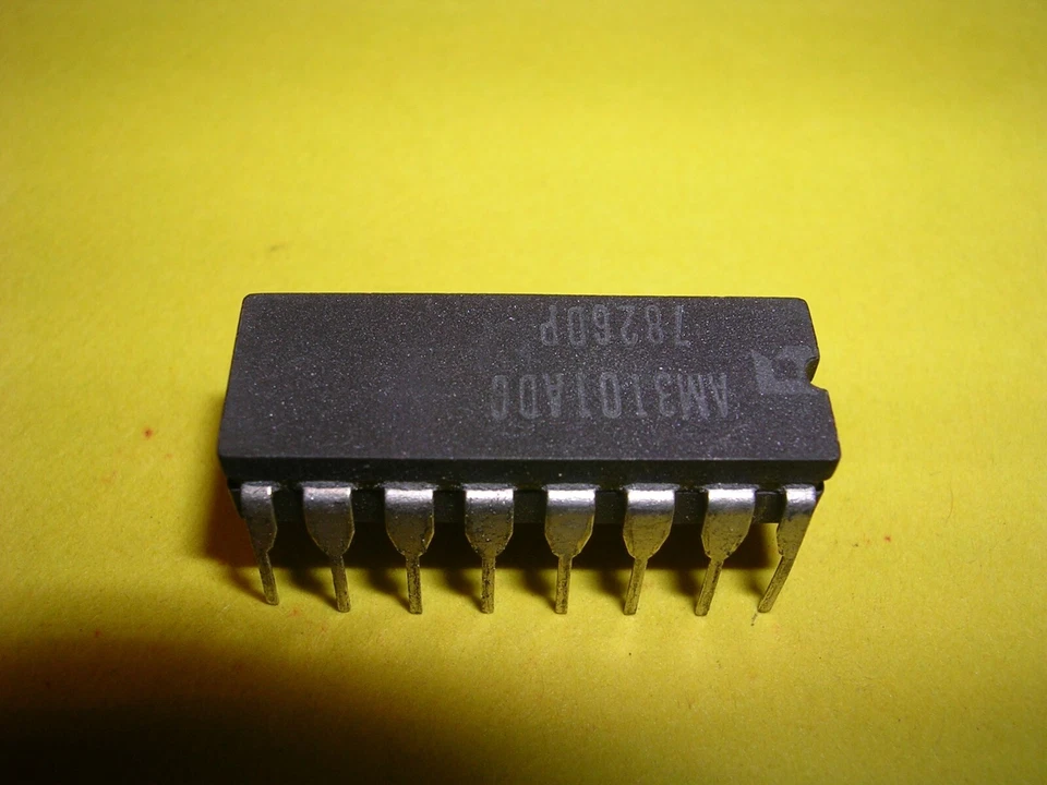 Advanced Micro Devices (AMD) AM3101ADC - Second Source for Intel 3101 / 3101A - Image 2 of 3