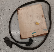 Nos 1973-77 El Camino Chevelle Sprint Lemans Cutlass Rt Door Weatherstip Nos 1973-77 El Camino Chevelle Sprint Lemans Cutlass Rt Door Weatherstip