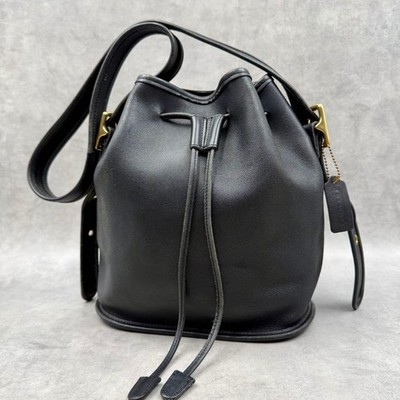 COACH Leather Drawstring Bucket Crossbody Shoulder Bag Black Gold 9952 Auth