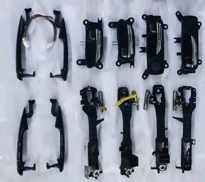 Lexus IS 220d Türgriff Mechanismen außen   Set / gebraucht