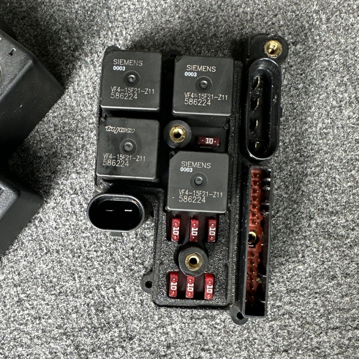 ２２１５eheim Hazard Switch 8-97386922-1 8973869221 for Isuzu Engine 6HK1