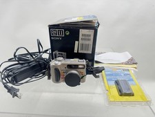 SONY Cyber-shot DSC-S75 3.3 MP Digital Camera 6X Zoom Zeiss Lens Box