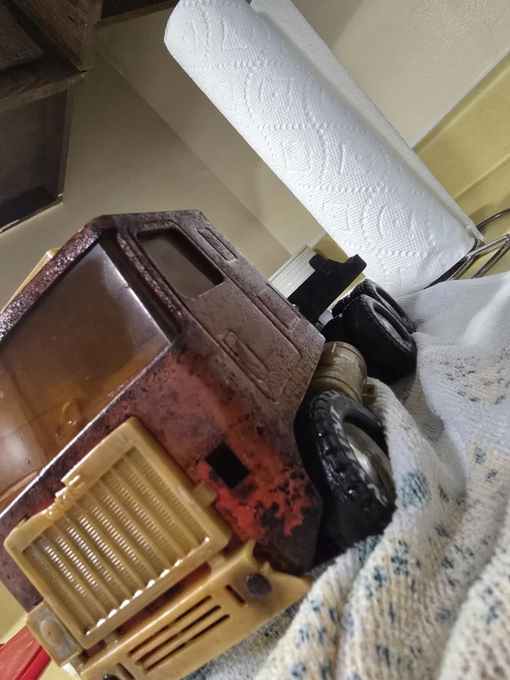 Vintage Nylint Pressed Steel Smucker's GMC 18 Wheeler Truck Trailer Semi - Image 2 of 4