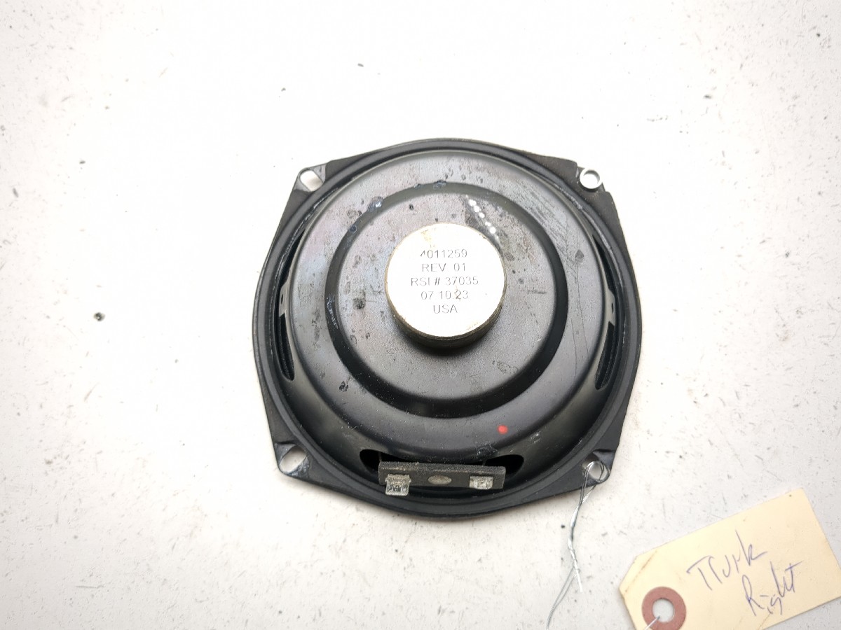 08 Victory Vision Deluxe Right Trunk Speaker | eBay