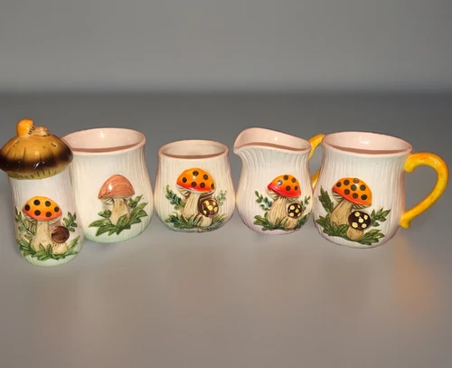 Lot Of 5 Sears Merry Mushroom 1970s 2 Mugs Sugar Creamer Salt Shaker
