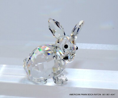 Swarovski Crystal Sitting Rabbit Bunny 905777 Austria Animal