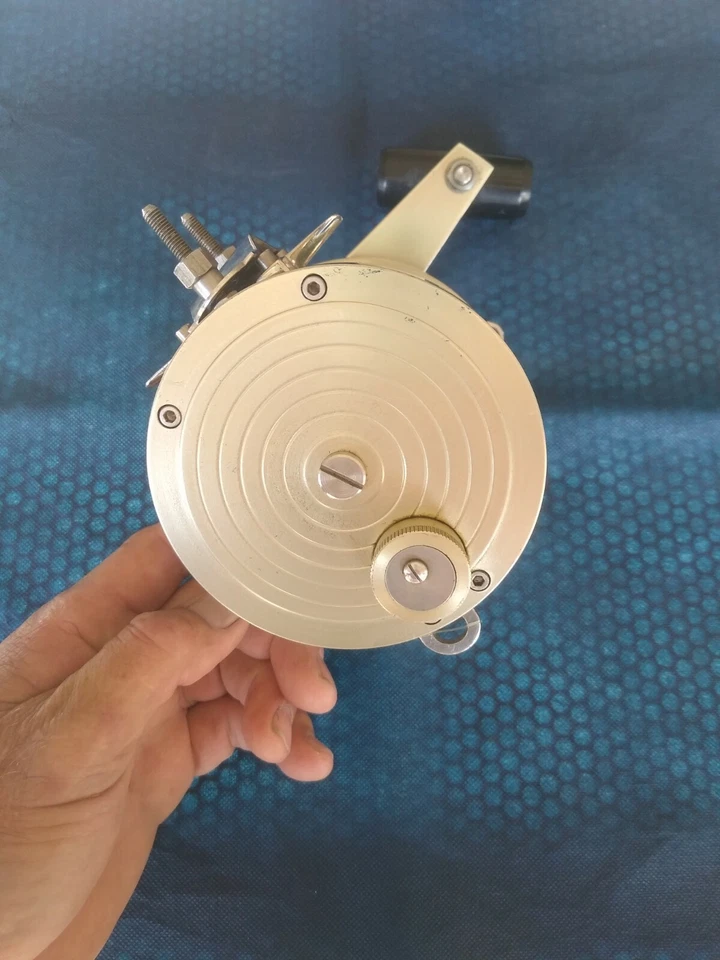 Carrete de arrastre de palanca Everol Graveglia 4/0 Penn Intl. Tiagra Foto 3 de 4