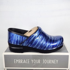danskoサイズ38 Amazon.com | Dansko Sam Stylish Closed-Toe Sandal for Women