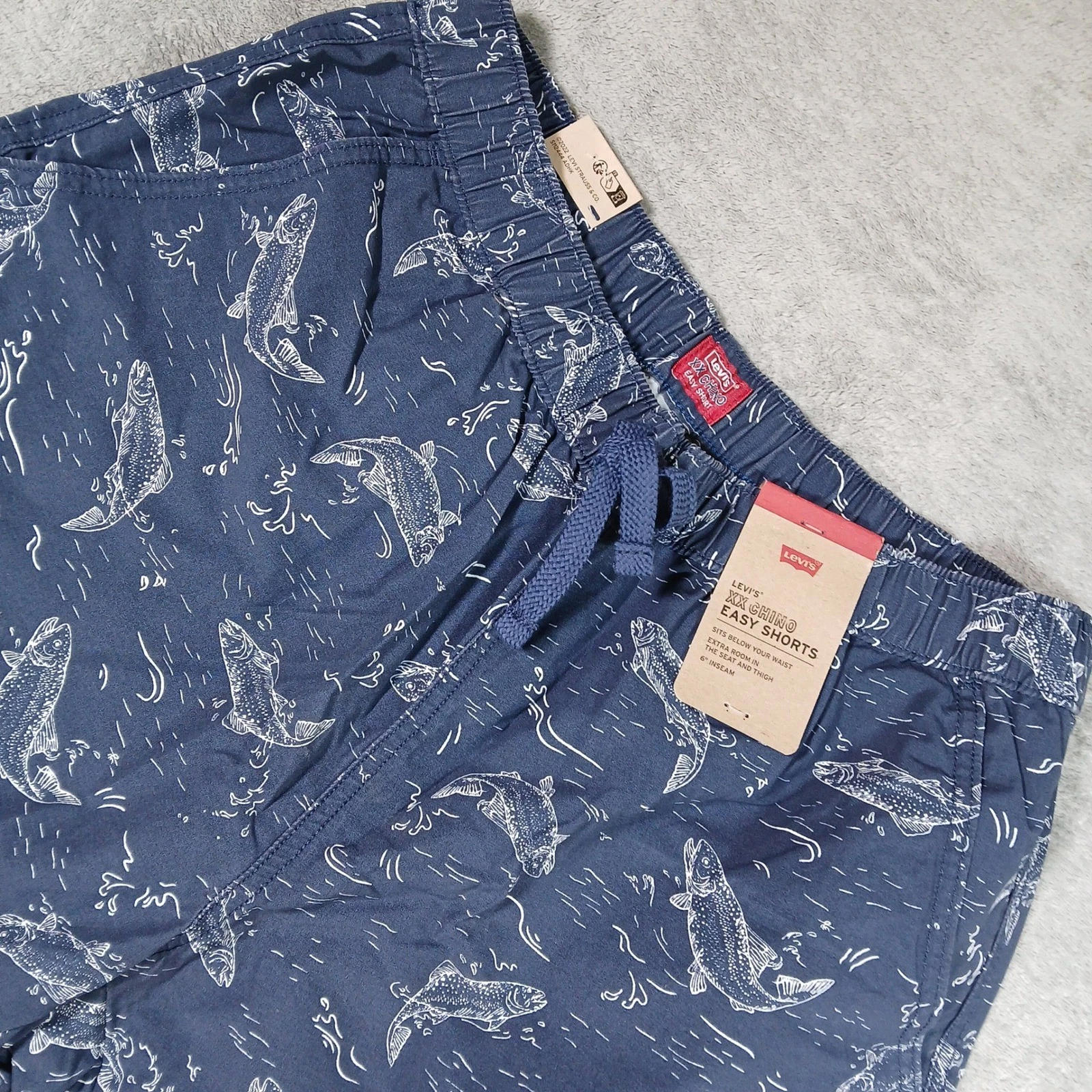 Levis XX Chino Easy Shorts Mens M Navy Fish Print Relaxed Modern Cotton Blend