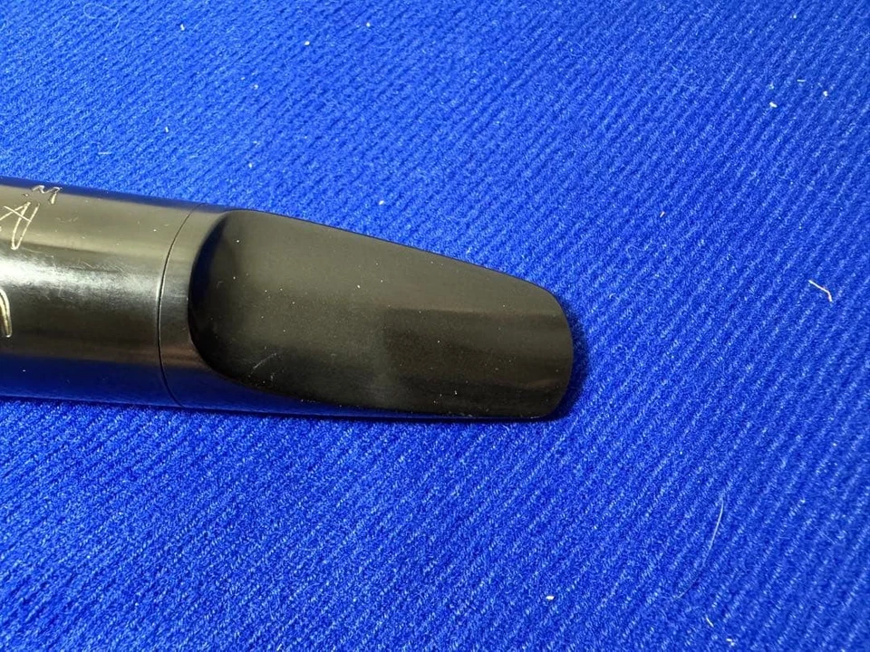 Bocal para saxofone barítono Rousseau 6R - Imagem 3 de 4