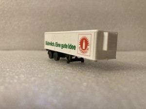 N Scale Sudmilch. Eine gute ldee 40’ Refer Trailer 13432-CC4315-126