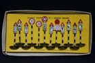 VINTAGE DINKY TOYS ROAD SIGNS NO 47 IN ORIGINAL BOX W INSERT COMPLETE SET