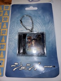 LOT OF 5 SEGA DREAMCAST LIMITED RUN KEYCHAINS SONIC CRAZY TAXI SHENMUE CHUCHU ++