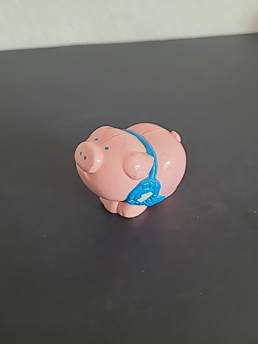 Plastic Pink  Pig Blue Ribbon 2inch